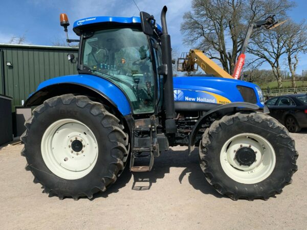 New Holland T6070