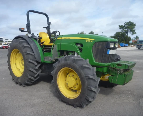 John Deere 5095M